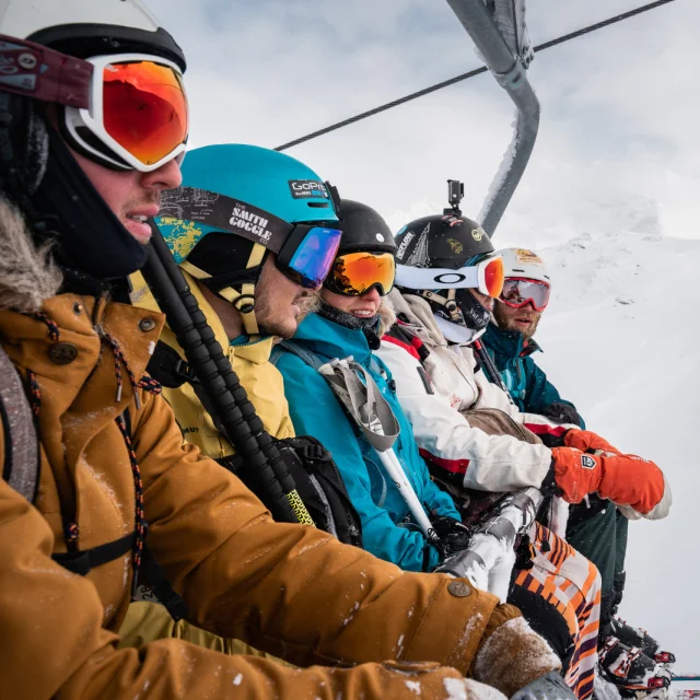 Off-piste day chairlift