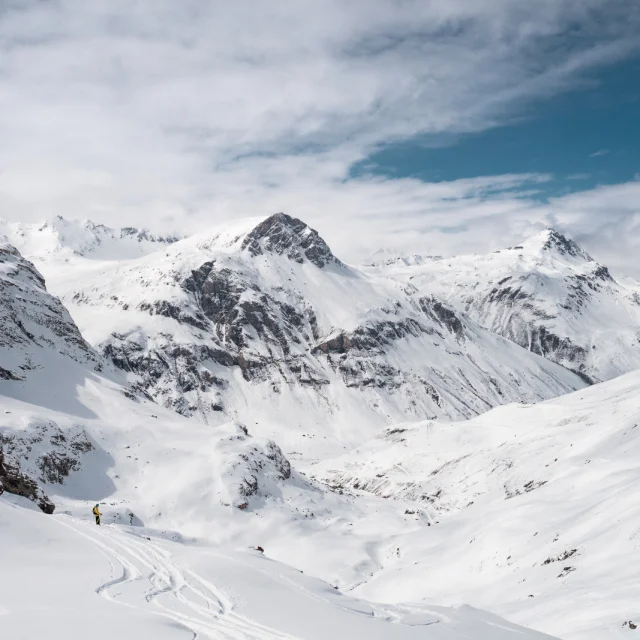 Off-piste mountain