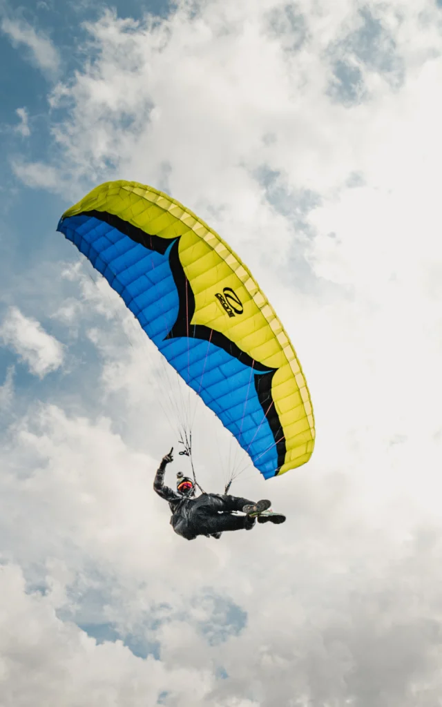 paragliding-summer-sky