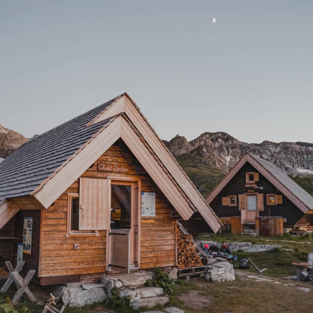 refuge-de-fond-des-fours-summer