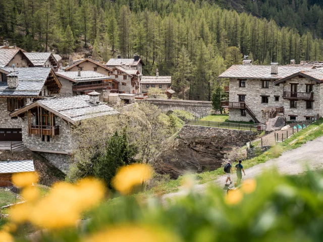 Le Fornet e la cascata