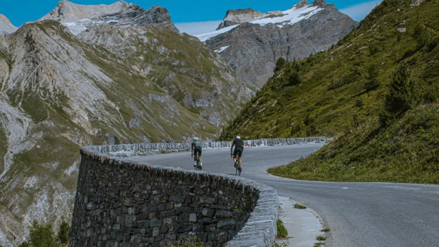 ascension-col-de-l-iseran-bike