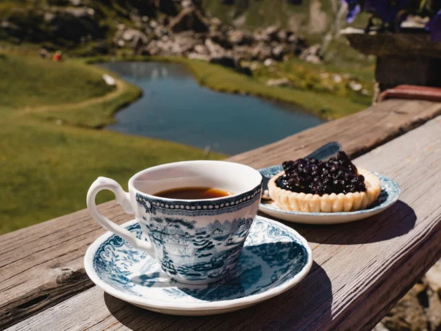 cafe-tarte-ferme-de-larsellaz