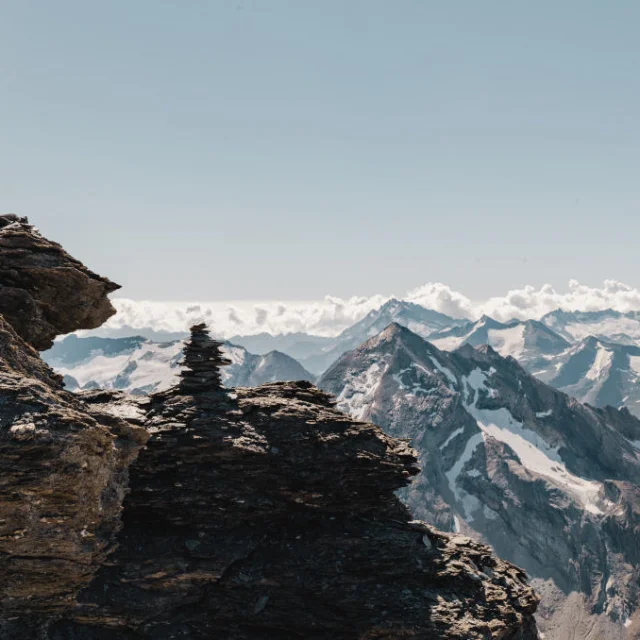 Trekking naturalistico in estate con splendide viste panoramiche