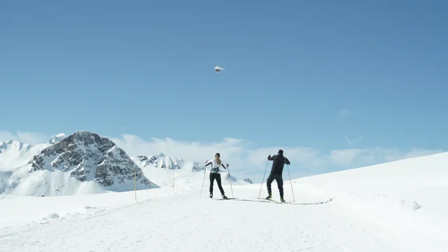 Cross-country skiing around Lac de l'Ouillette in winter in Val d'Isère