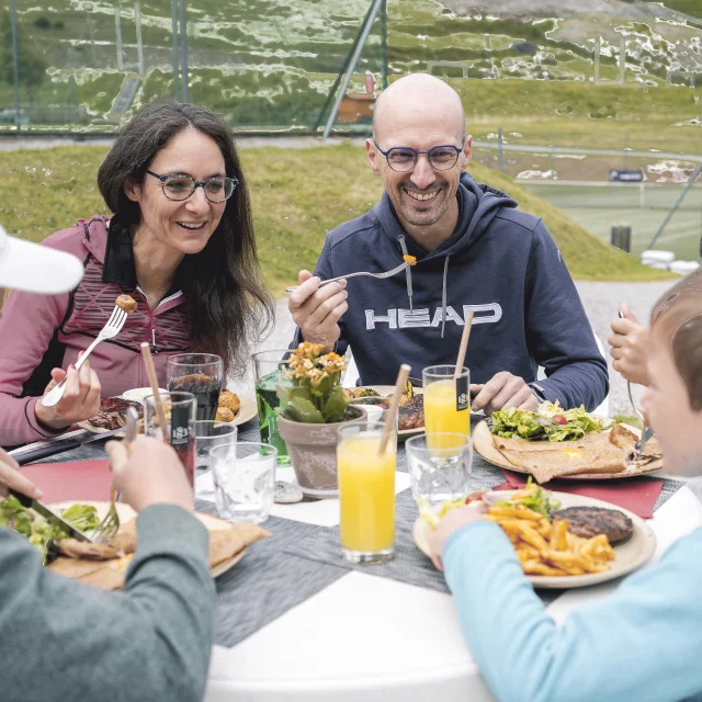 Family Restaurant Summer 2023 1