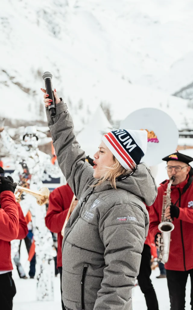 Fanfare and entertainment during the Criterium De La Premiere Neige in Val Disere