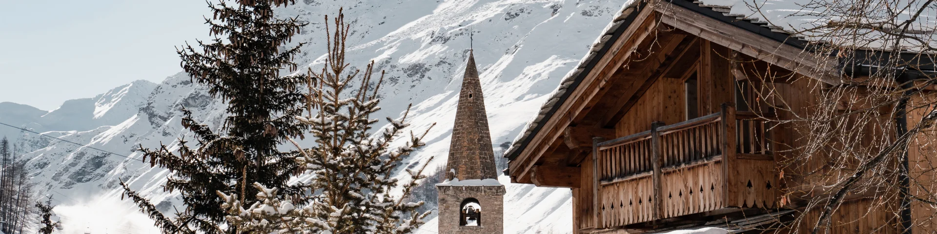 Village De Val Disere En Hiver Avec Leglise Et Son Clocher