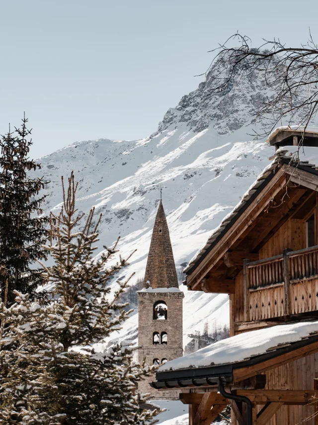 Village De Val Disere En Hiver Avec Leglise Et Son Clocher